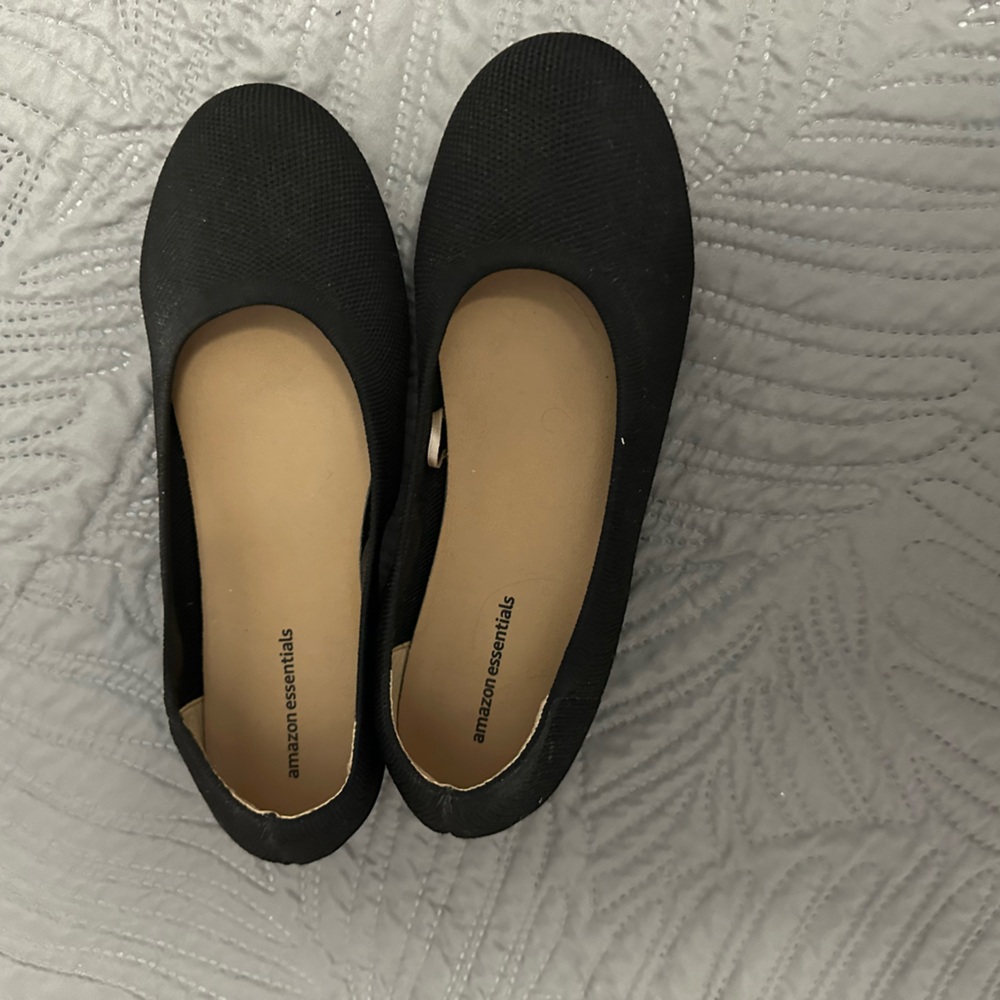 Black Amazon flats